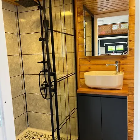 Atypique Tiny House Spa&pool *